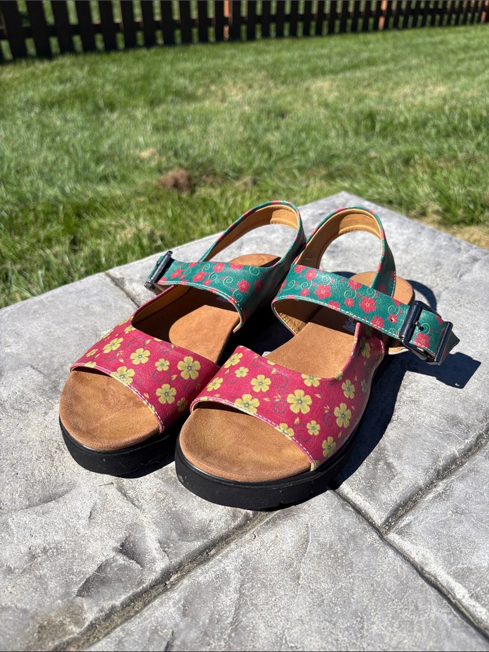 Goby leather floral sandals